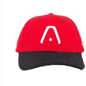 👩🏽 Aaliyah • Red and Black Women's Cap